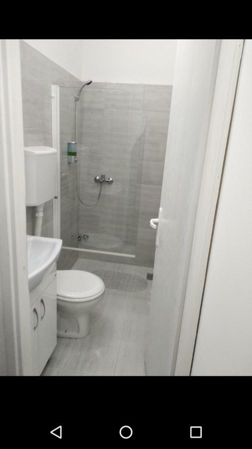Apartmani Pinokio Ниш Екстер'єр фото
