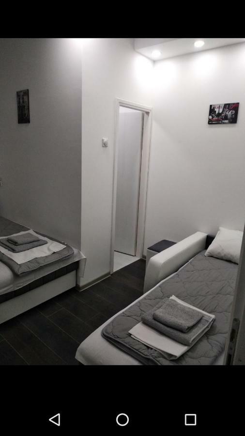 Apartmani Pinokio Ниш Екстер'єр фото