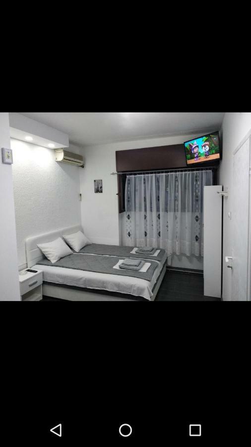Apartmani Pinokio Ниш Екстер'єр фото